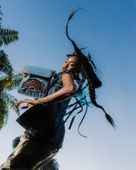 SHORES OF ITALY MESSENGER SLING