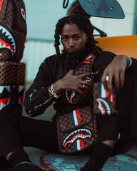 SHARKS IN PARIS GT MESSENGER SLING BAG