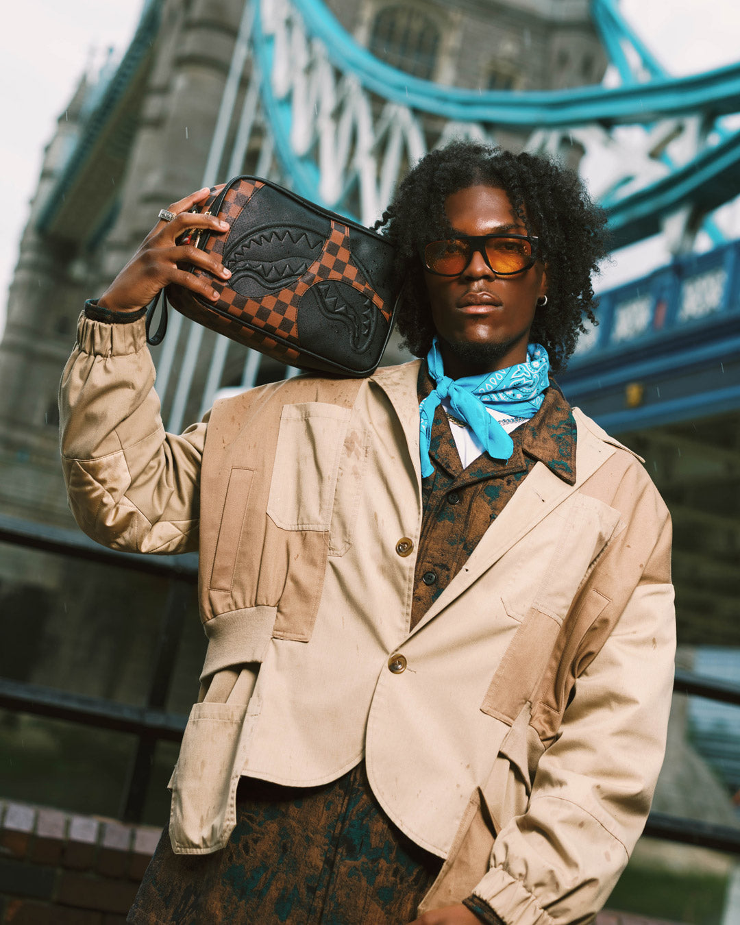 JETSTREAM SHADOW TOILETRY BRICK