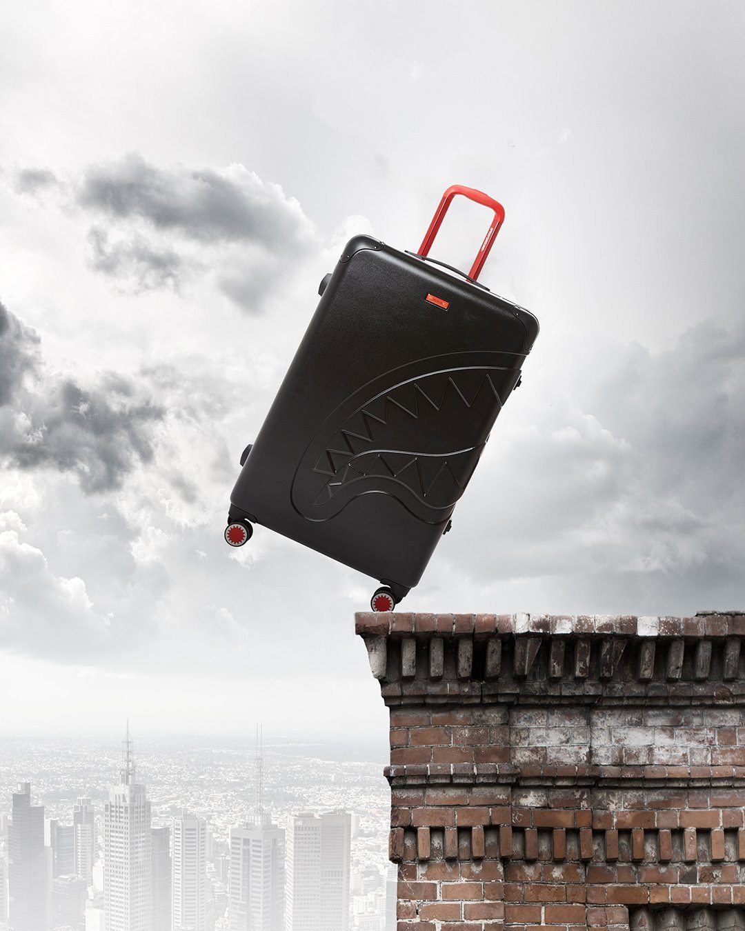 SHARKITECTURE MOLDED 2 PC LUGGAGE SET