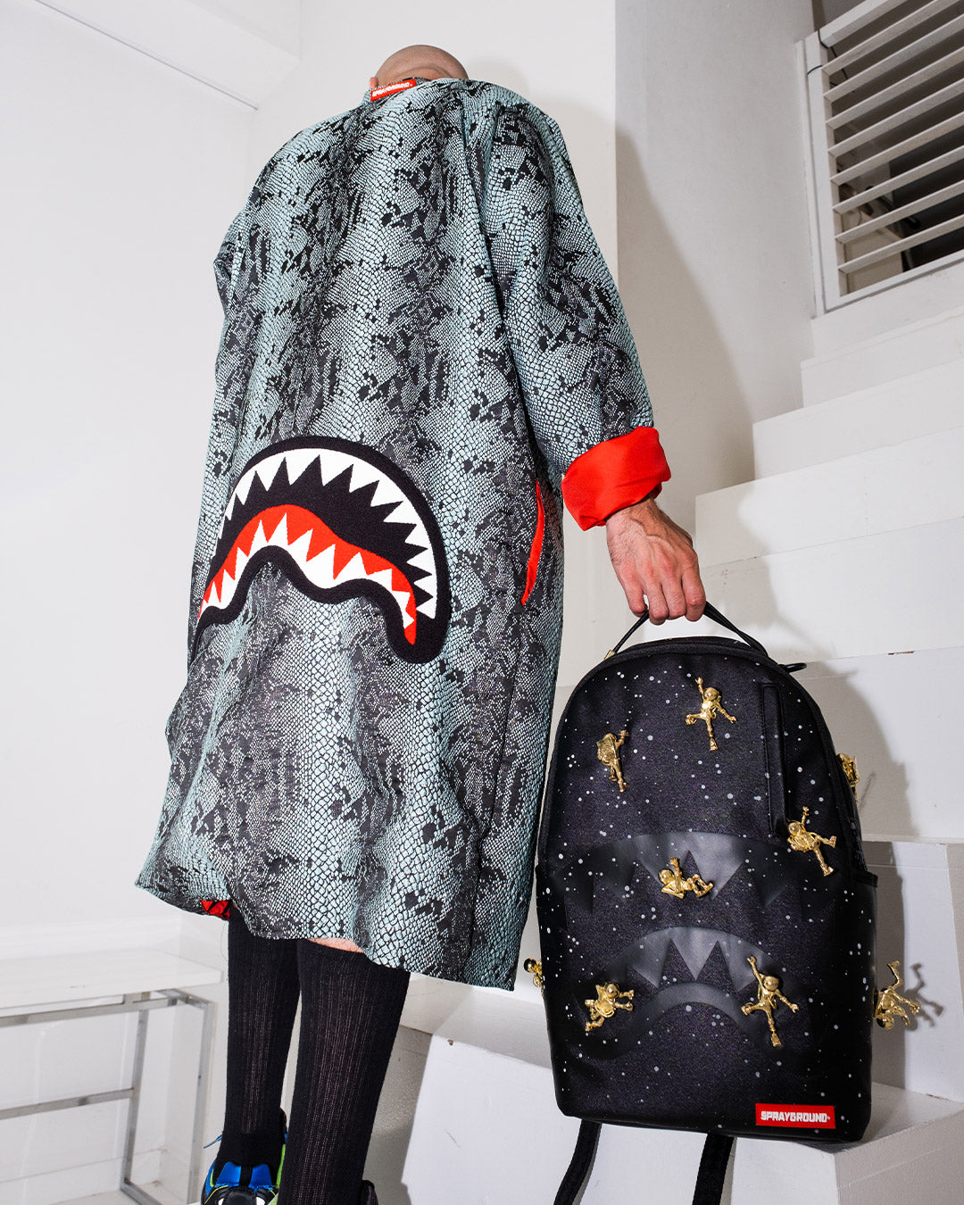 THE LOST IN SPACE BACKPACK (10 3D GOLD METAL ASTRONAUTS)