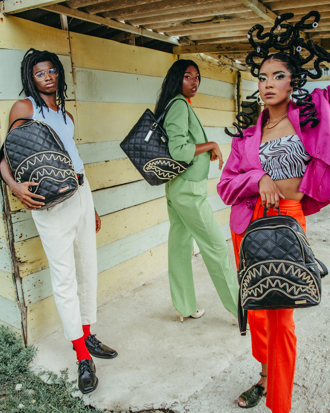 NOIR QUILT GOLD CHAIN SHARK SAVAGE BACKPACK