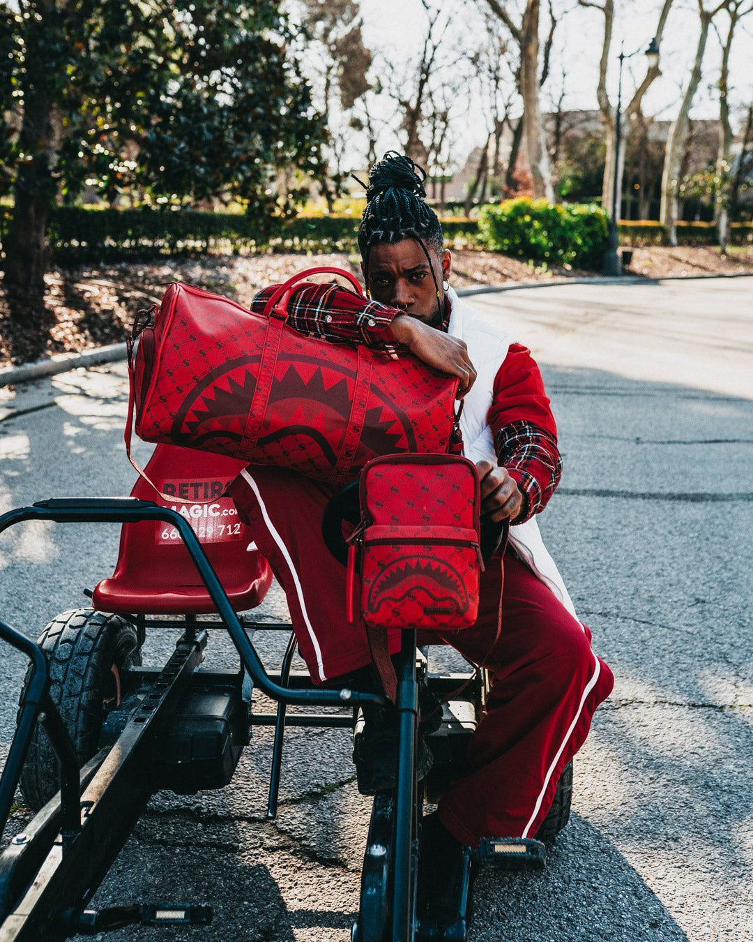 MONEY PATTERN BRICK SLING