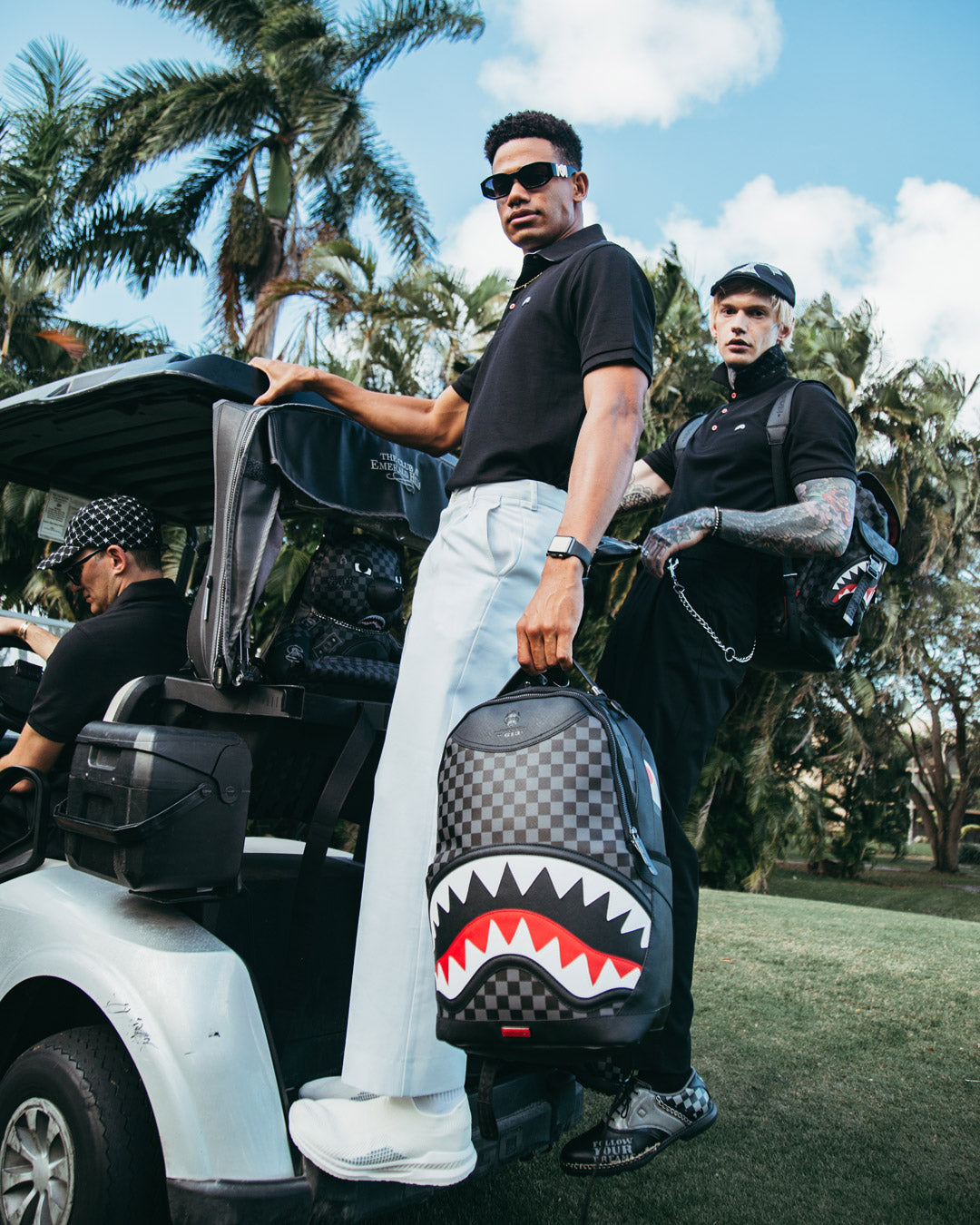 HENNY AIIR TO THE THRONE BACKPACK (DLXV)