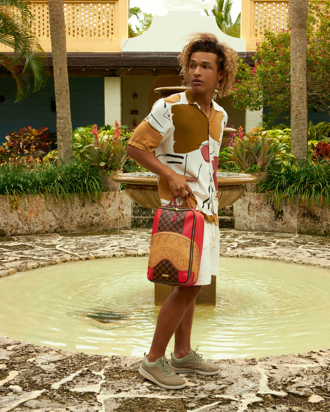 RACEWAY HENNY SNEAKER HOLDER