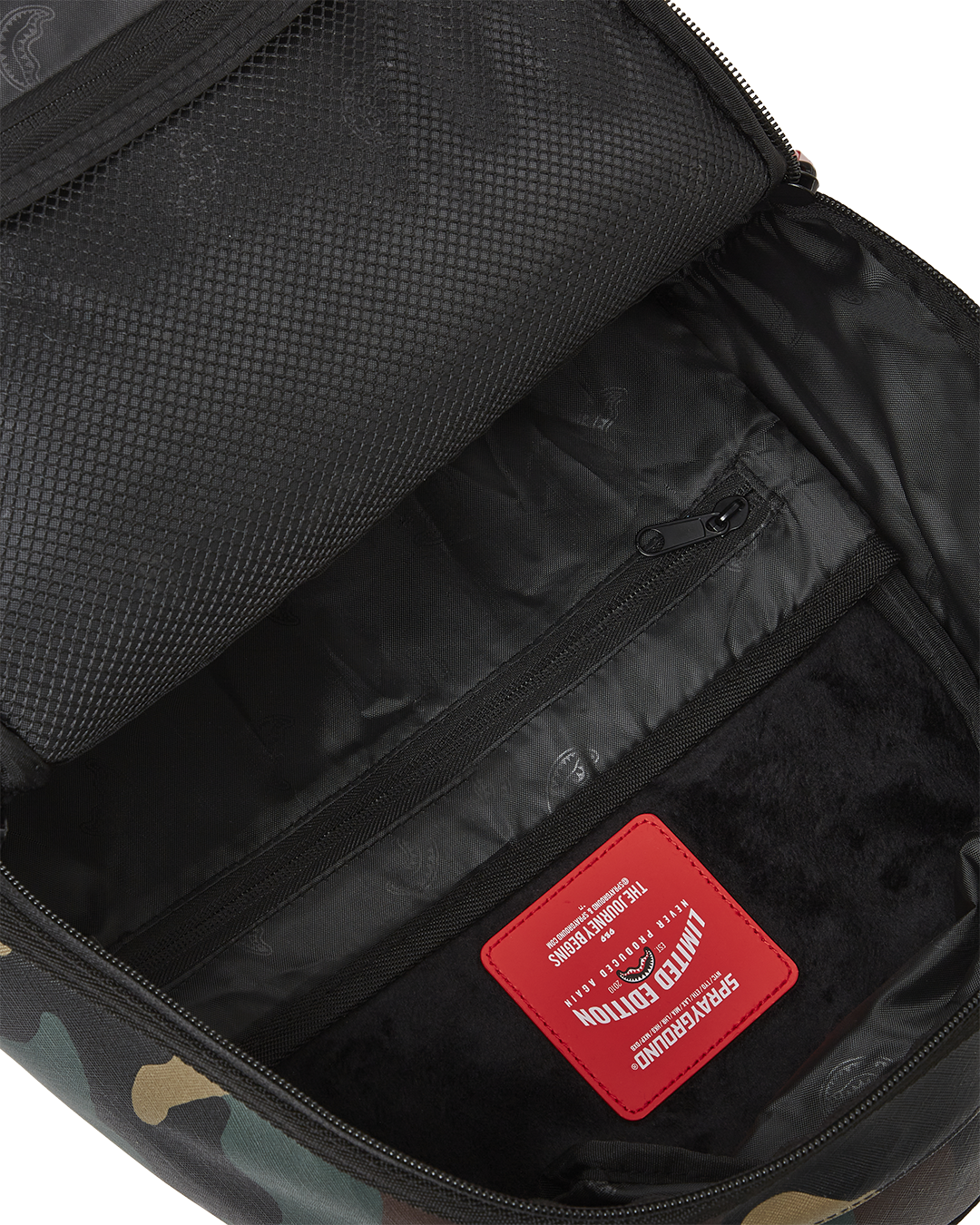 SHARK CENTRAL OUTPOST (DLXV)