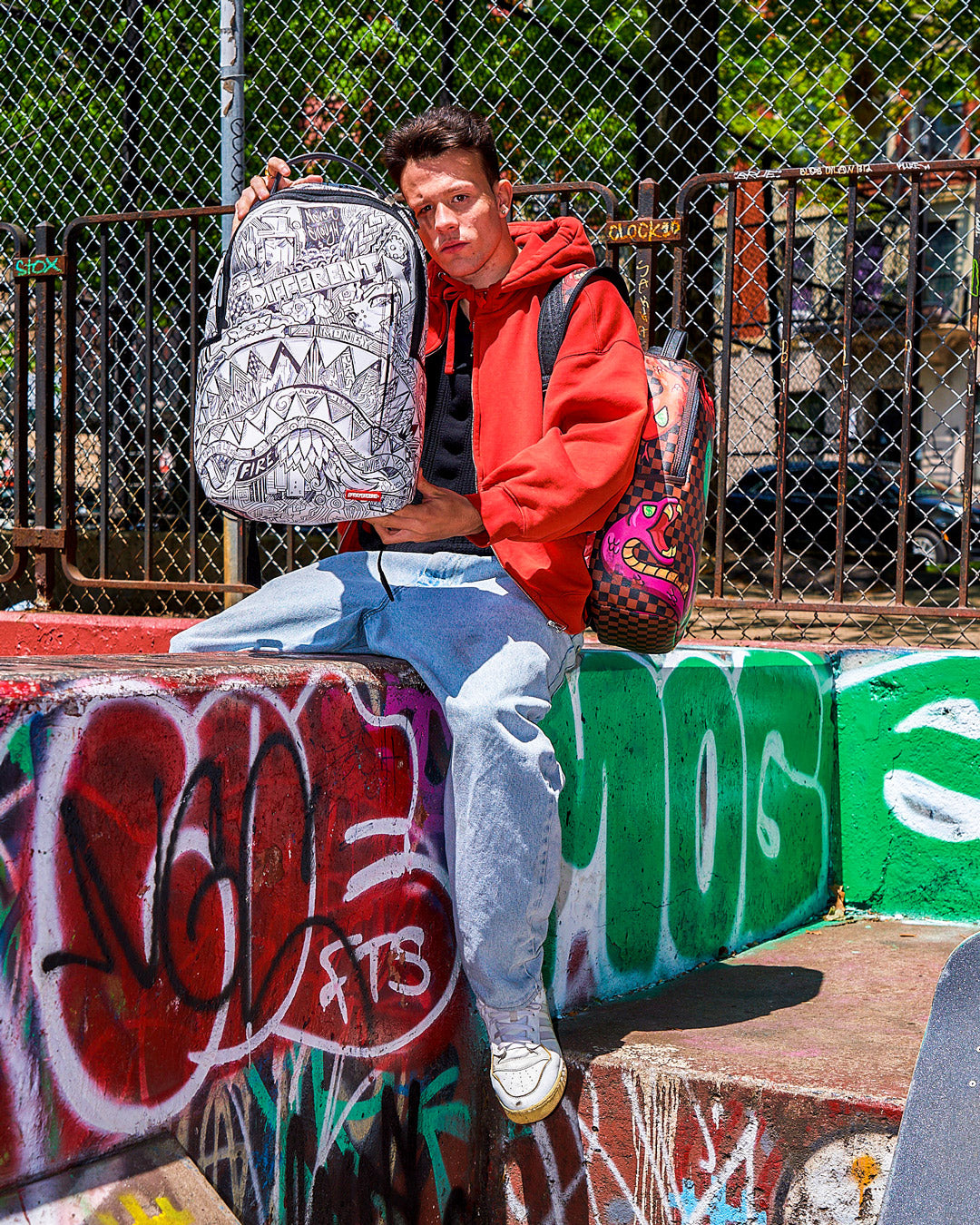 MAD DOODLES BACKPACK (DLXV)