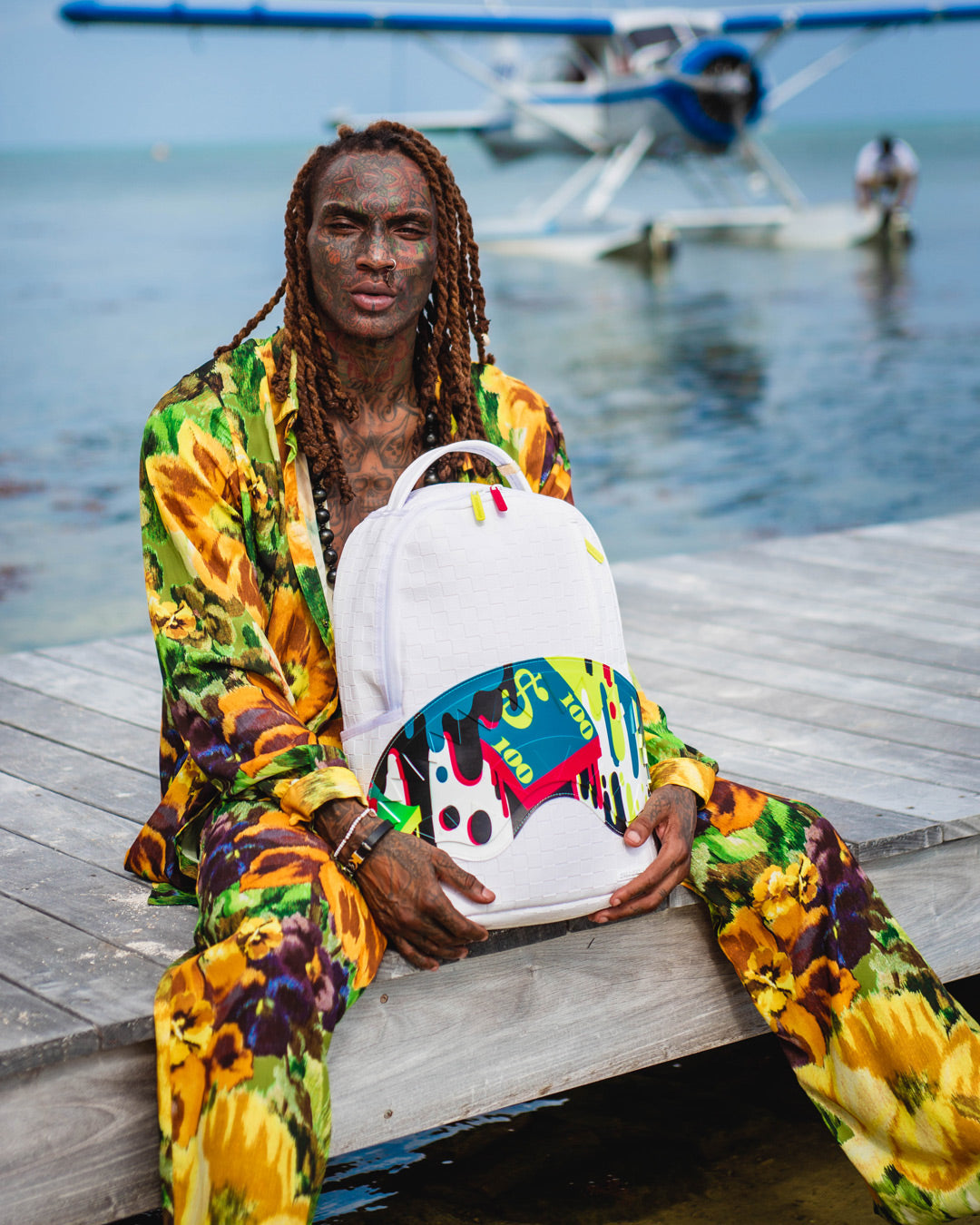 SHOW UP SHOW OUT BACKPACK (DLXV)