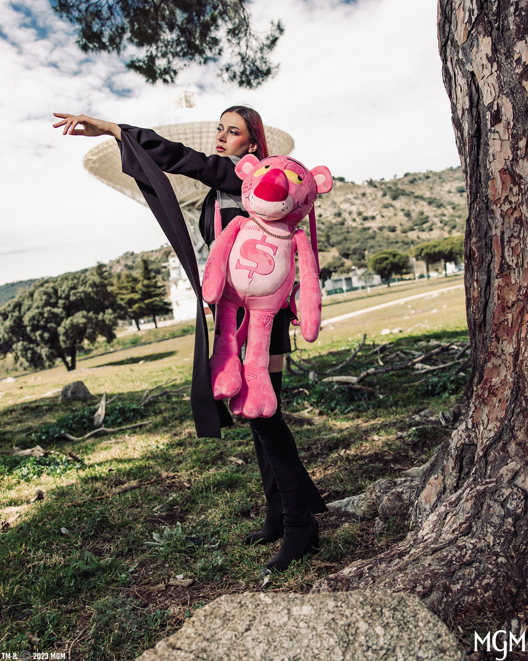 PINK PANTHER UP TO NO GOOD TEDDY BEAR BACKPACK