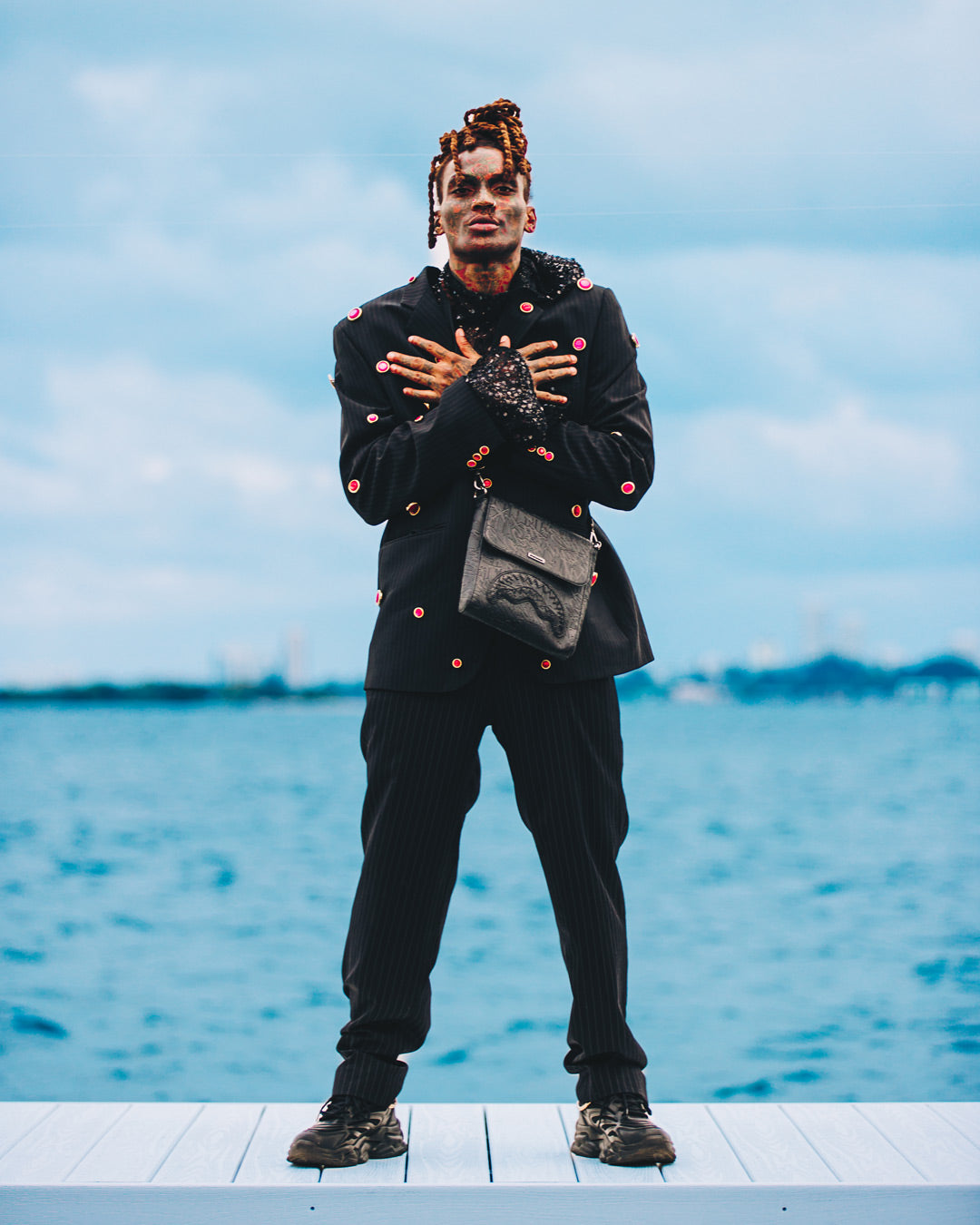 NIGHTFLIGHT G800 MESSENGER SLING BAG