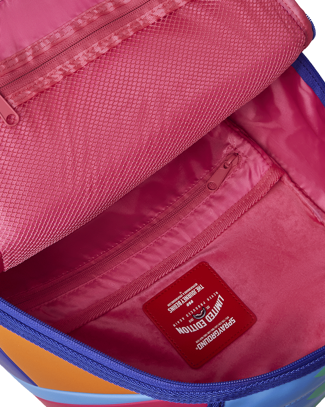 I'M ON VACATION ON MY YACHT BACKPACK