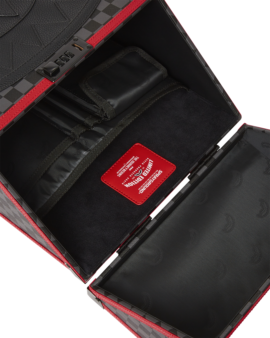 MONACO SHARK CLUB CHATURANGA SHARK 1900 BACKPACK