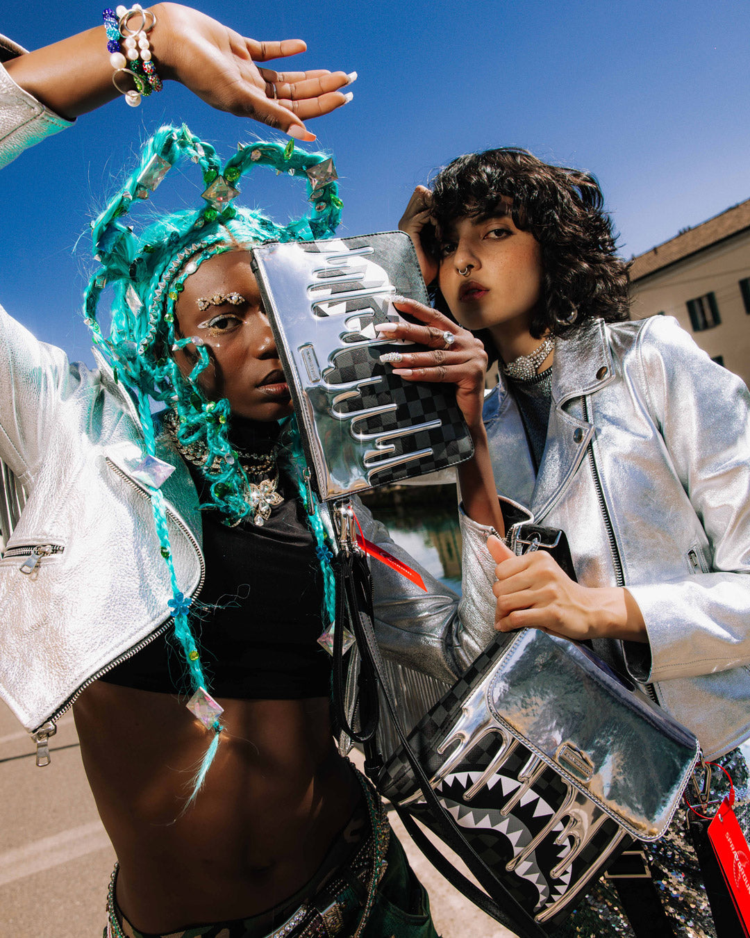 GHOST DRIP MESSENGER BAG