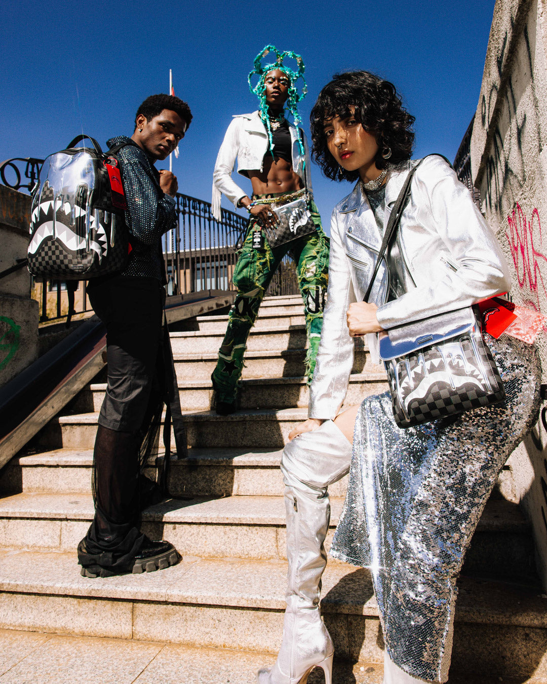 GHOST DRIP CROSSOVER CLUTCH