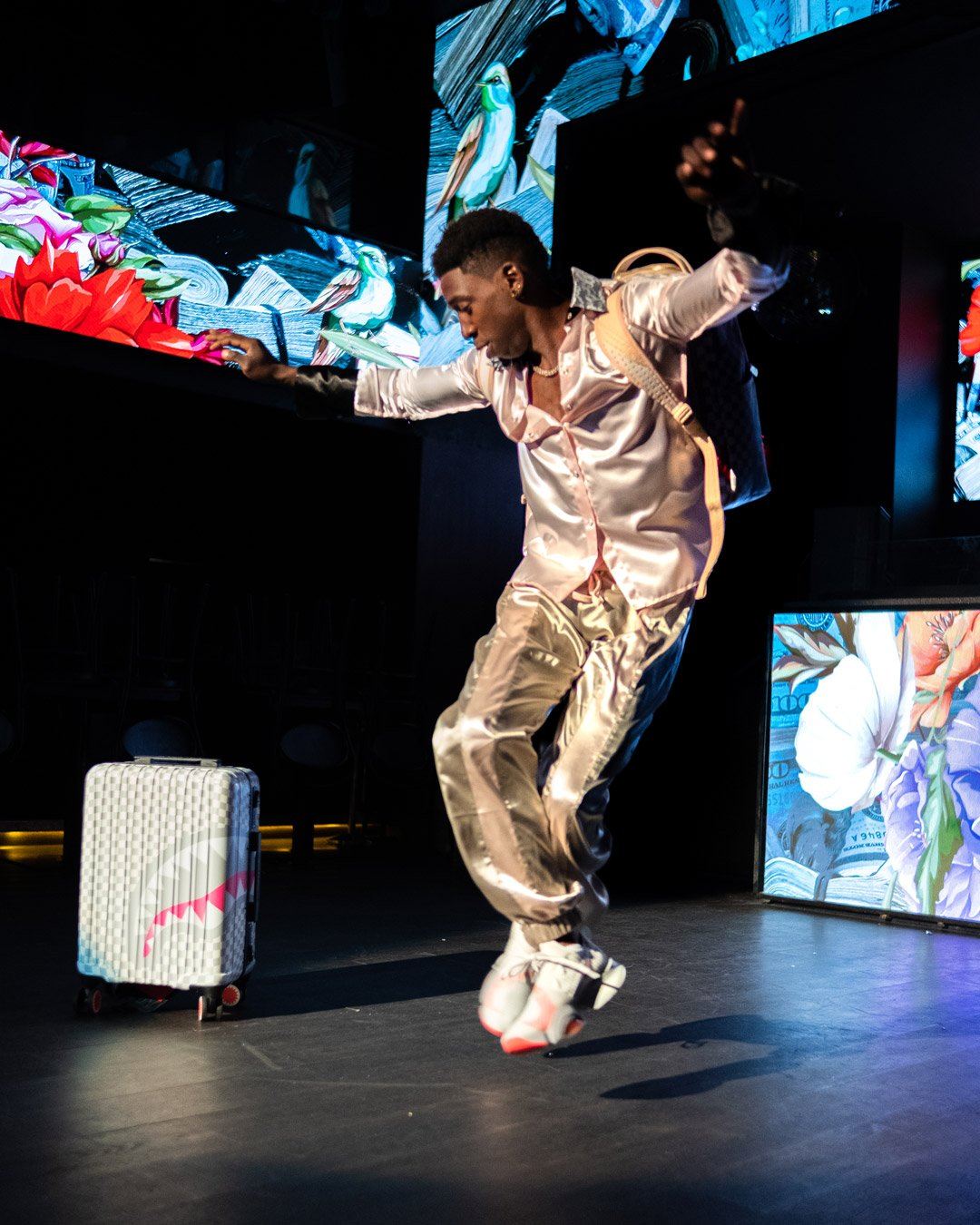 ROSE ALL DAY LA PALAIS SHARKNAUTICS HARDSHELL CARRY-ON LUGGAGE