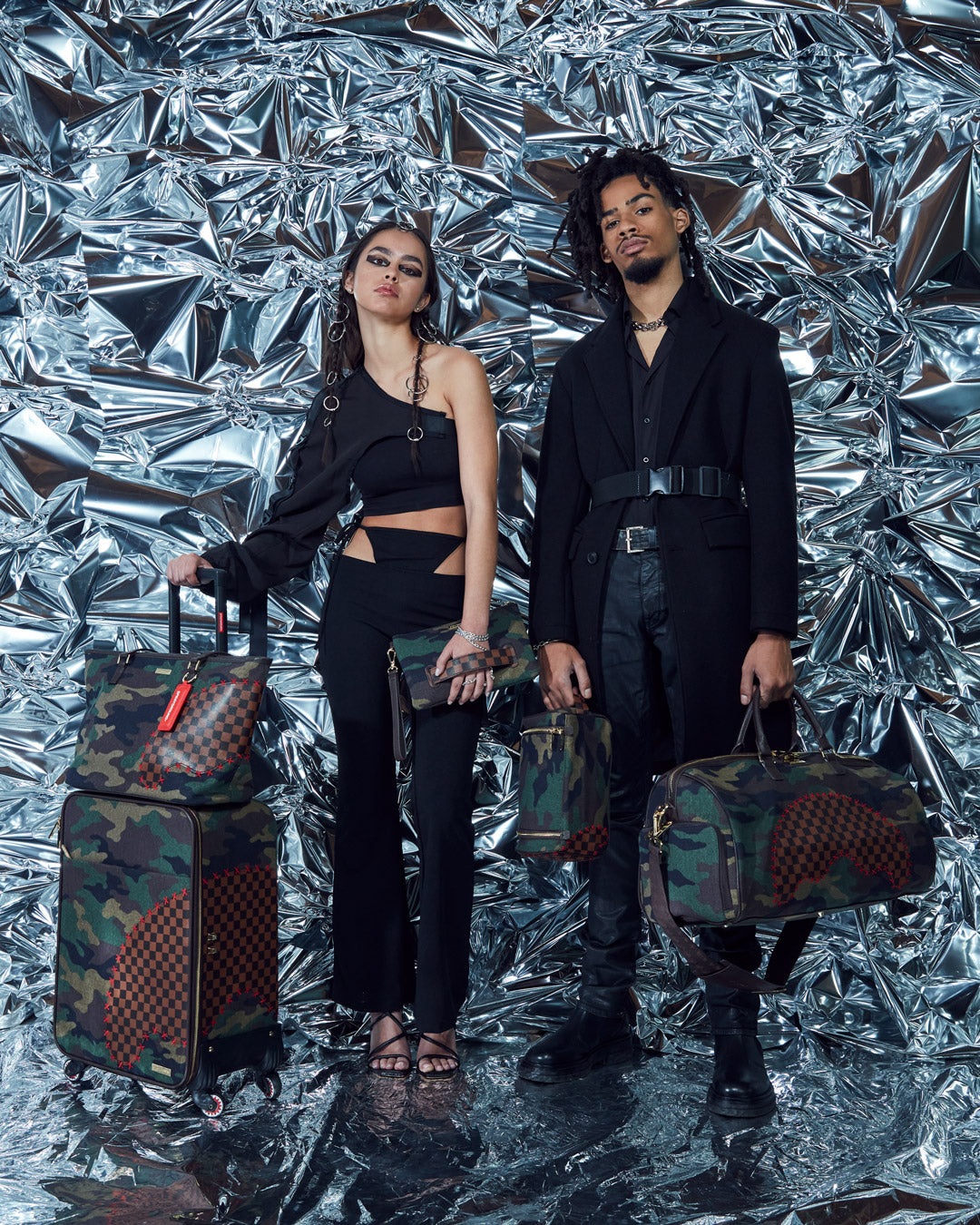 THE PARADOXX SHARK JETSETTER CARRY-ON LUGGAGE