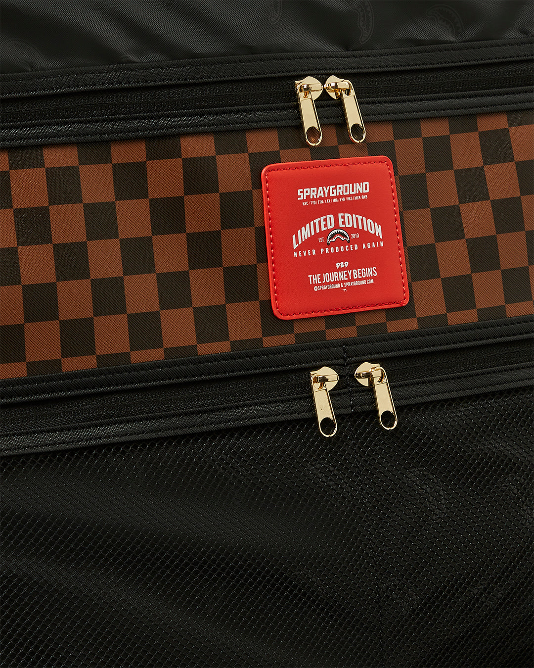 HENNY LOCK SHARKS IN PARIS JETSETTER CARRY-ON LUGGAGE