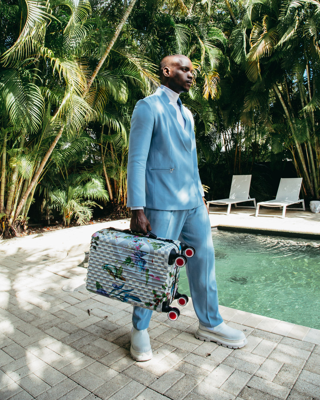 JARDIN DU PALAIS SHARKNAUTICS HARDSHELL CARRY-ON LUGGAGE