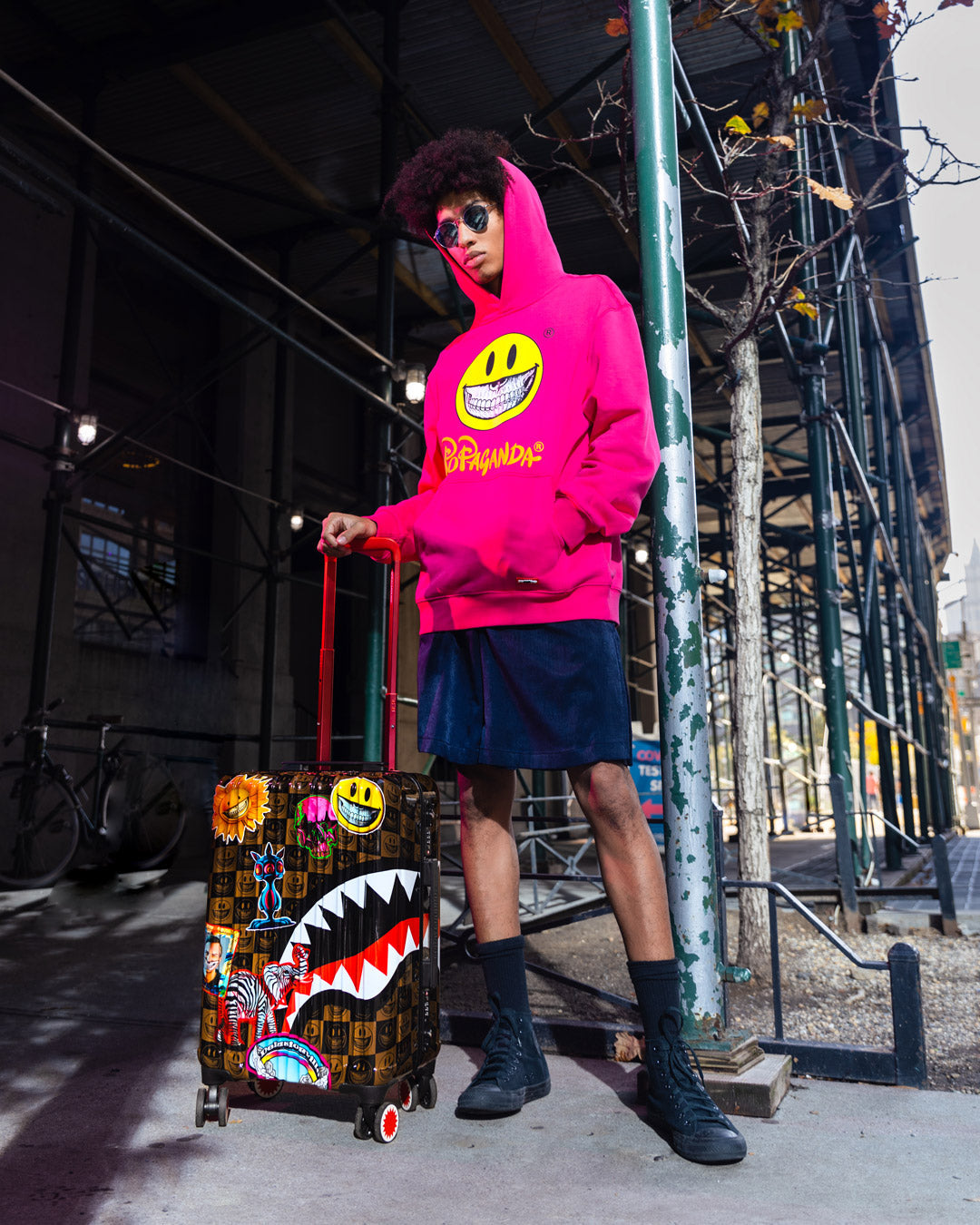 GLOBAL MOGUL POPAGANDA RON ENGLISH EDITION HARDSHELL CARRY-ON LUGGAGE