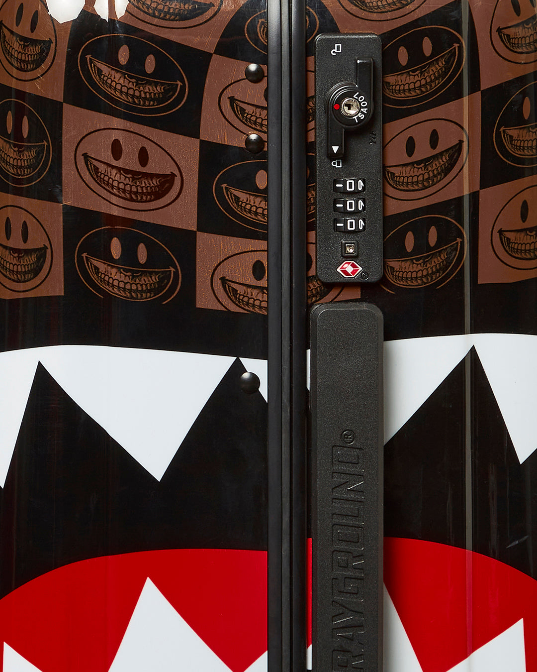 GLOBAL MOGUL POPAGANDA RON ENGLISH EDITION HARDSHELL CARRY-ON LUGGAGE