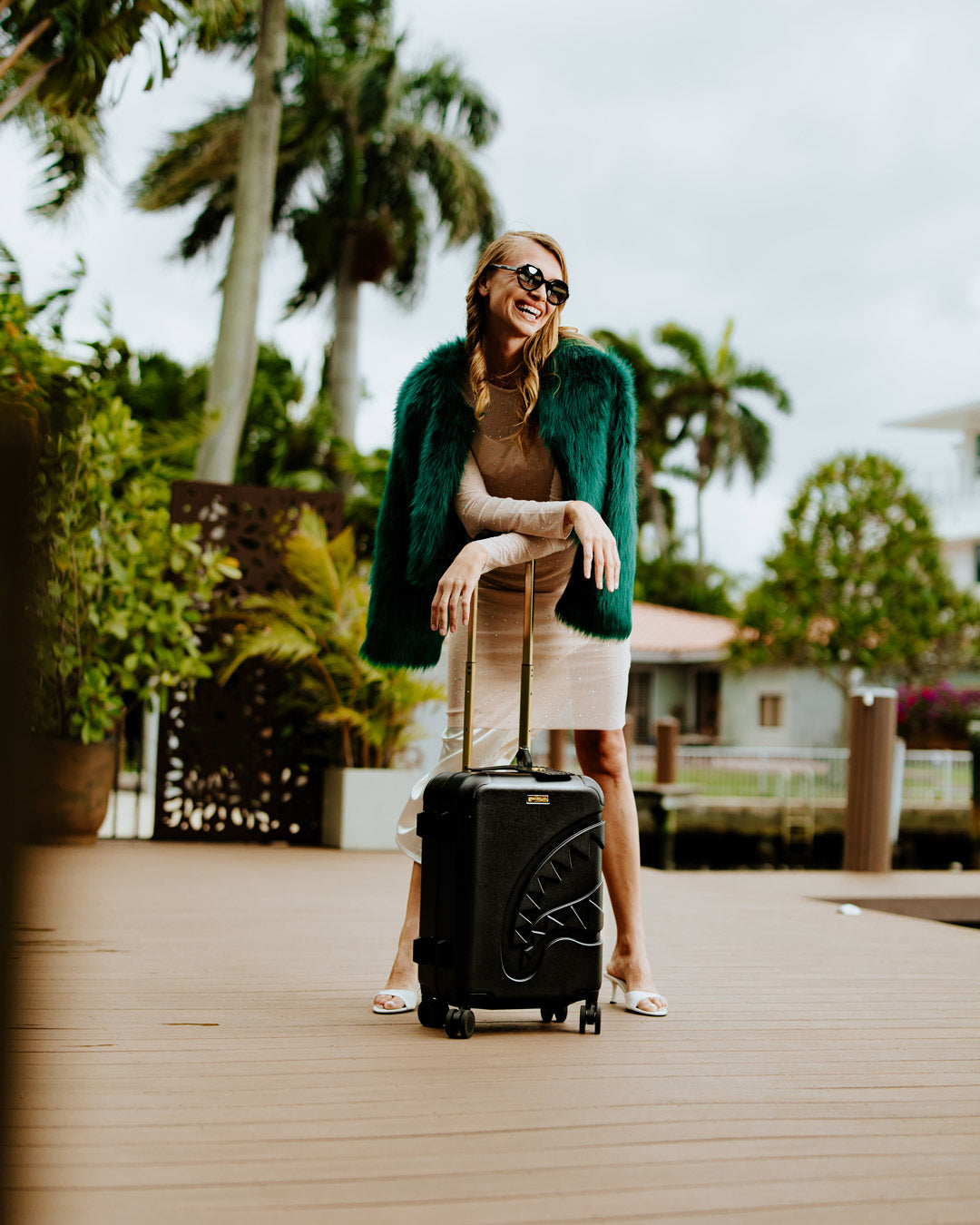 REALITY CHECK SHARKITECTURE CARRY-ON JETBLACK LUGGAGE (GOLD HARDWARE)