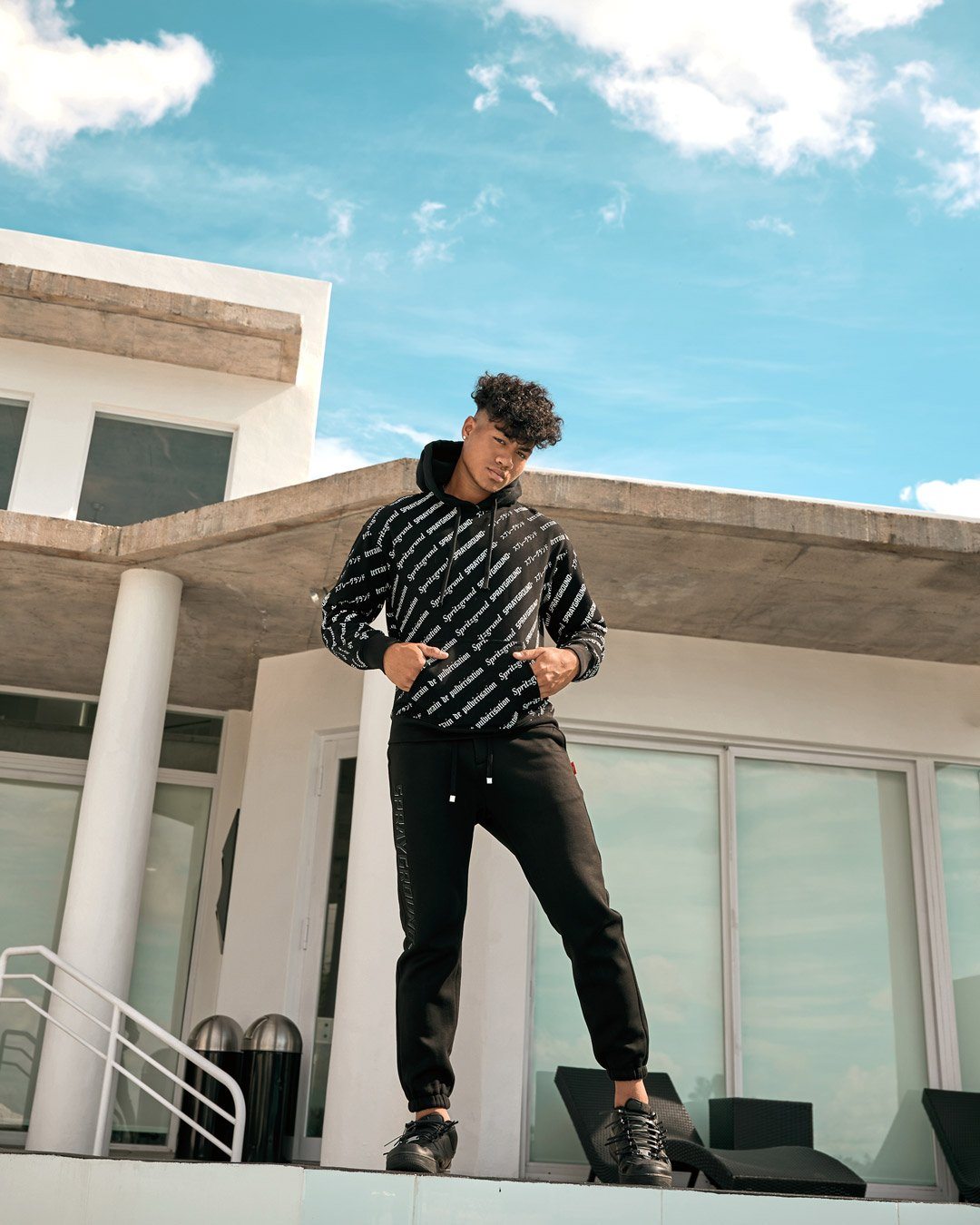 SG LOGO REPEAT HOODIE PULLOVER BLACK