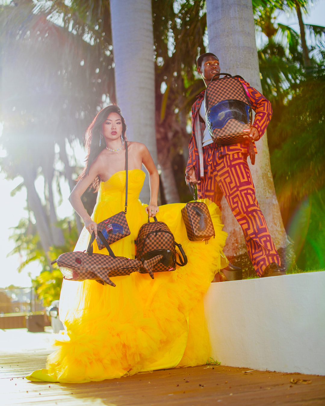 SHARKS IN PARIS CLEAR FOR TAKEOFF ZIP-OUT WALLET