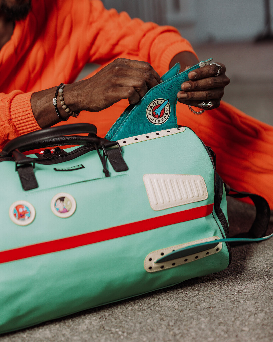 FUTURAMA PLANET EXPRESS PACK DUFFLE