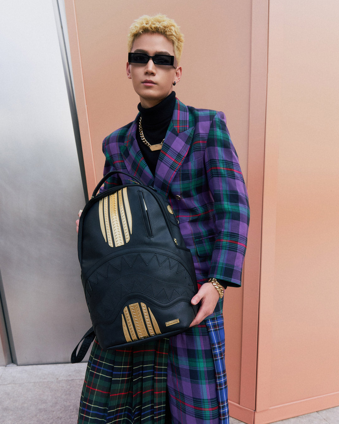 GOLD AND BLACK RACING STRIPES BACKPACK