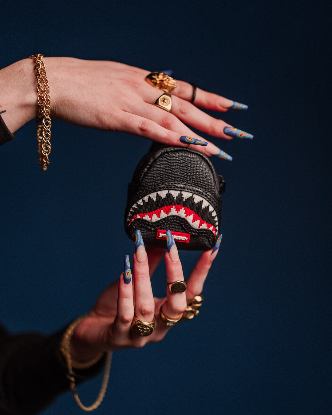 KNIT COMMANDER BACKPACK KEYCHAIN