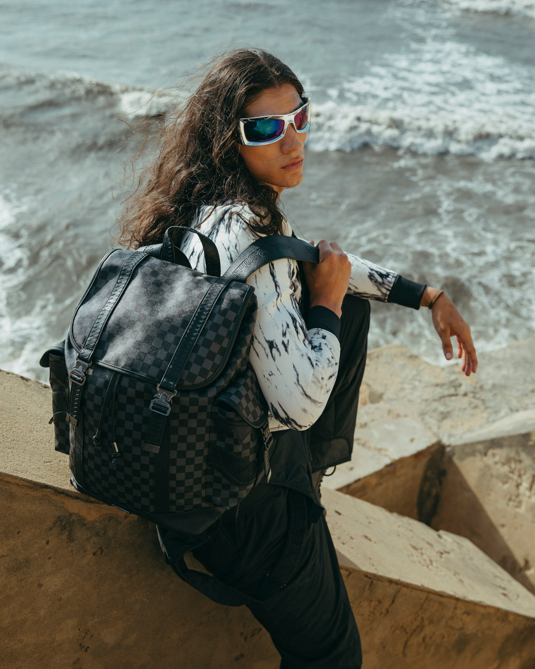 MIDNIGHT CHATEAU MONTE CARLO