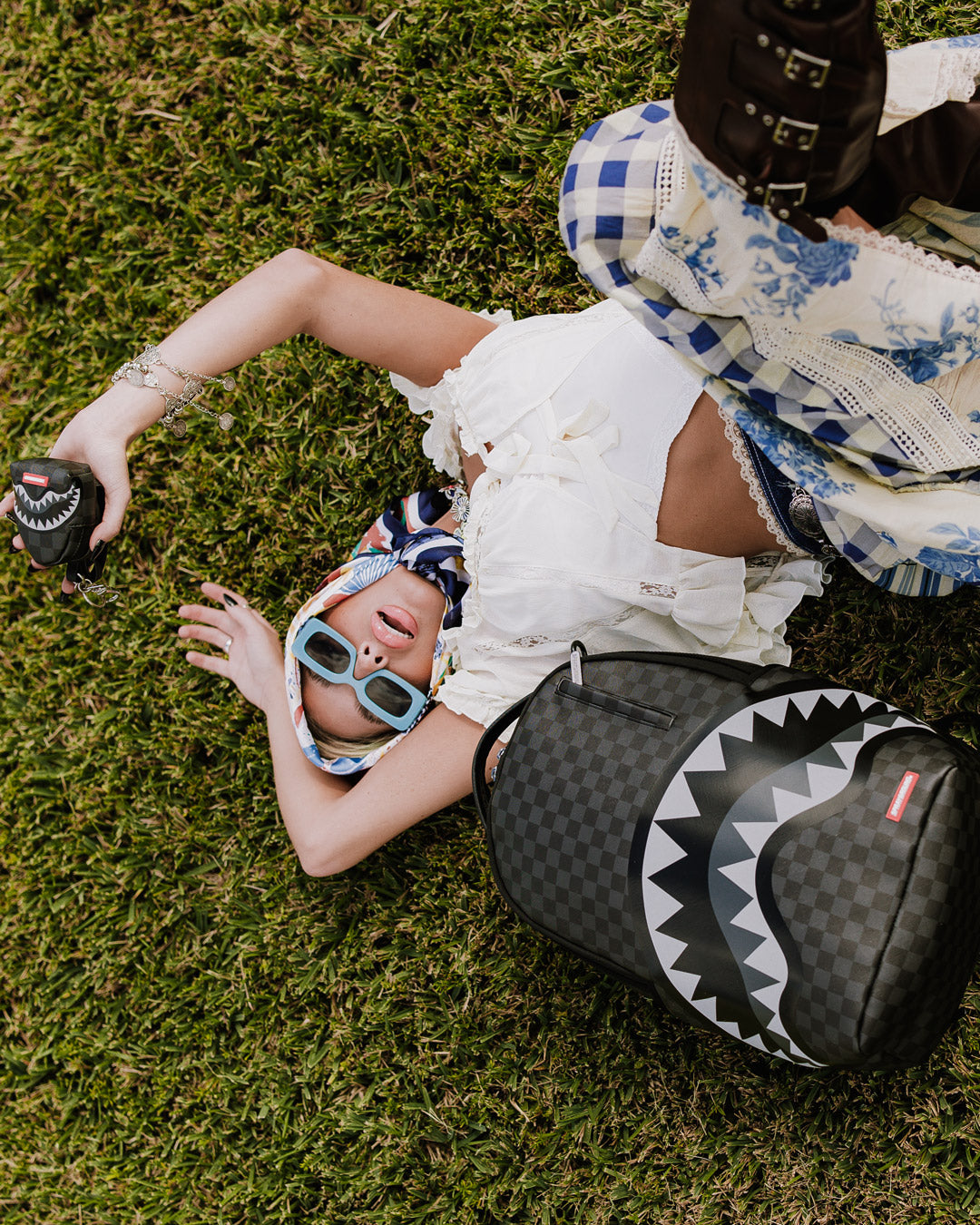 LIGHTS OUT SHARKS IN PARIS BACKPACK KEYCHAIN