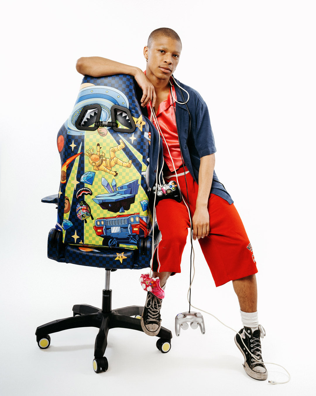 SPACE WARPED GAMING CHAIR