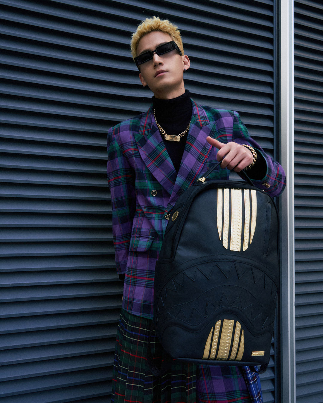 GOLD AND BLACK RACING STRIPES BACKPACK