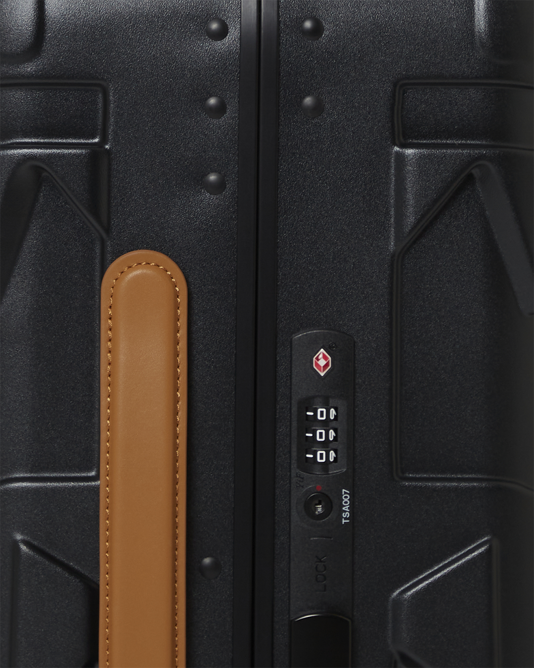 HENNY JETSTREAM SHARKITECTURE CARRY-ON LUGGAGE